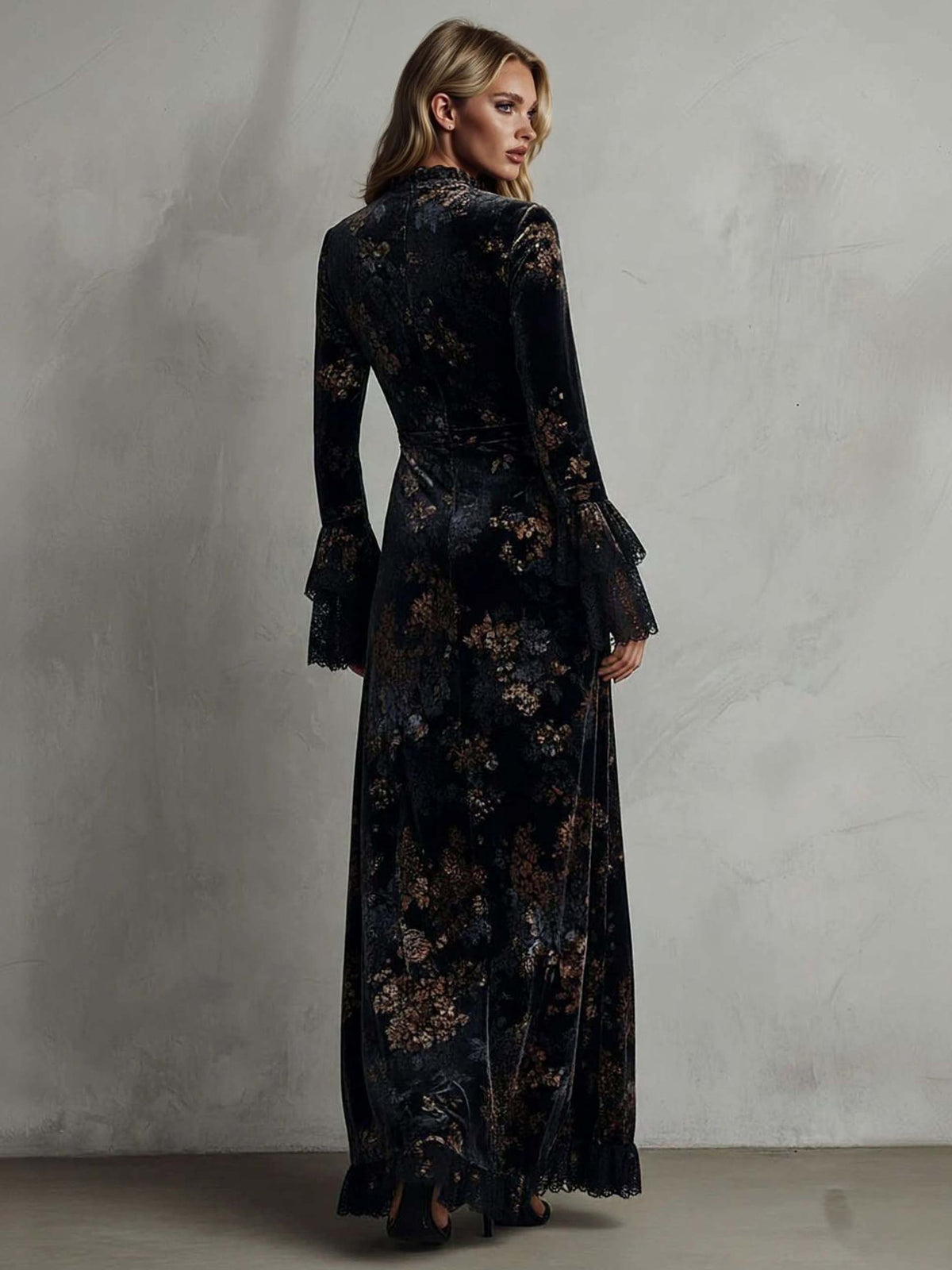Exquisite Velvet Floral Print Pleated Maxi Dress
