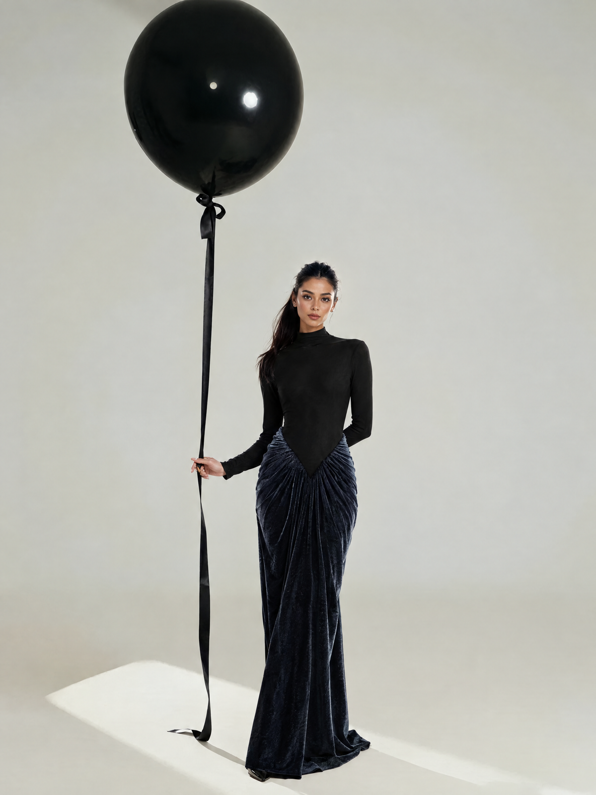 Elegant Long-sleeved Velvet Pleated Maxi Dress