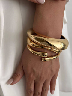 Minimalist bracelet