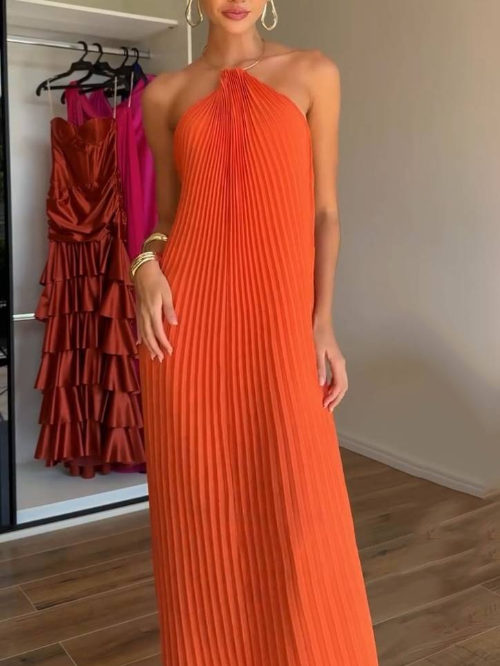Minimalist Metal Choker Pleated Maxi Dress