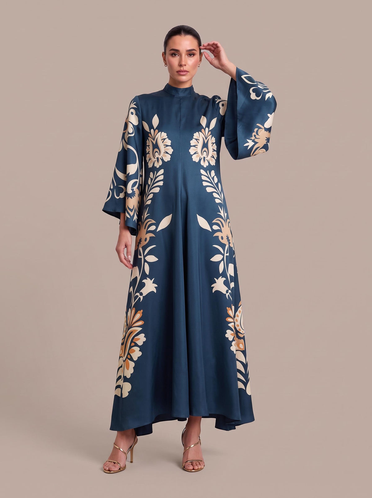 Vintage Floral Print Neckline Flowy Maxi Dress