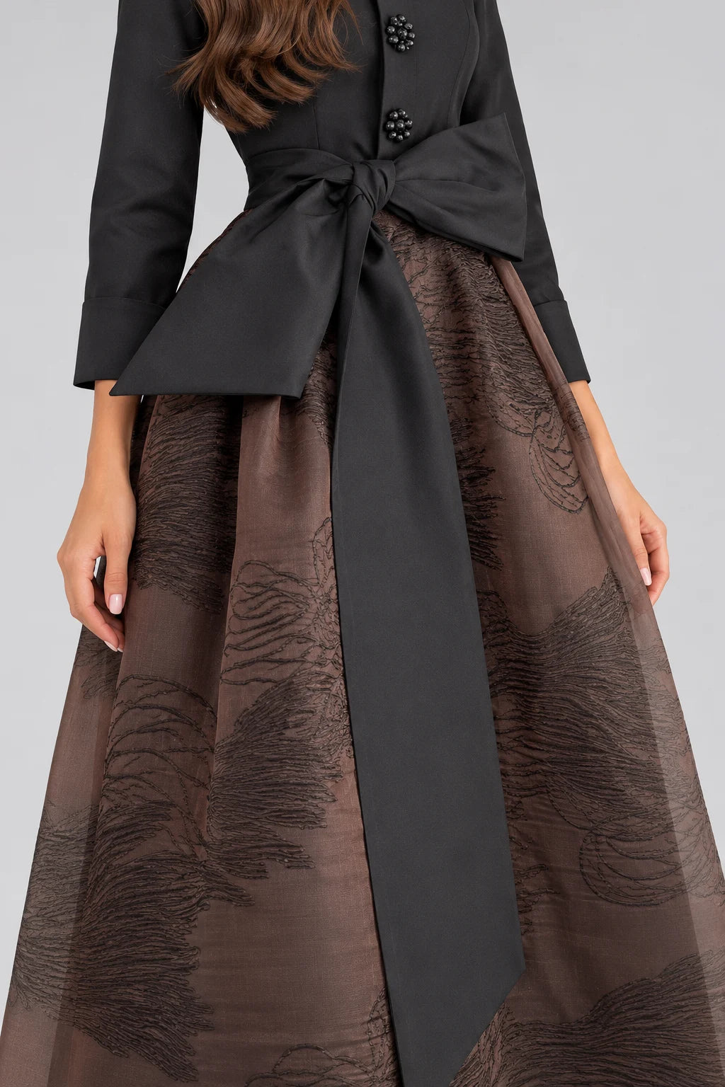 Elegant Black Long Sleeve Bow Belted Shirt Dress with Floral Buttons [erp-image:3d9c435ff571a3b1d1fe5262]